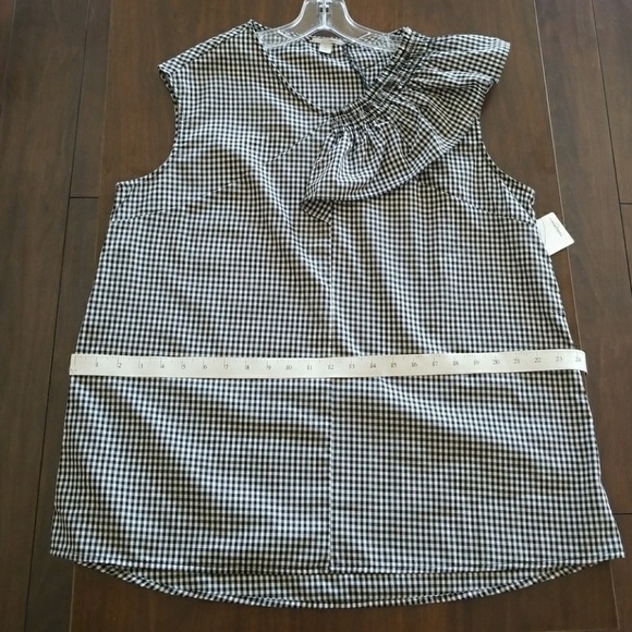 𝅺NEW! HALOGEN Asymmetrical Gingham Top Blouse Medium. - Picture 7 of 8